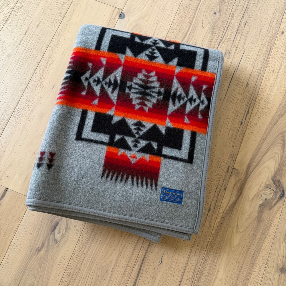 Pendleton Beaver State Chief Joseph Wool Blanket Grey Red Reversible Twin